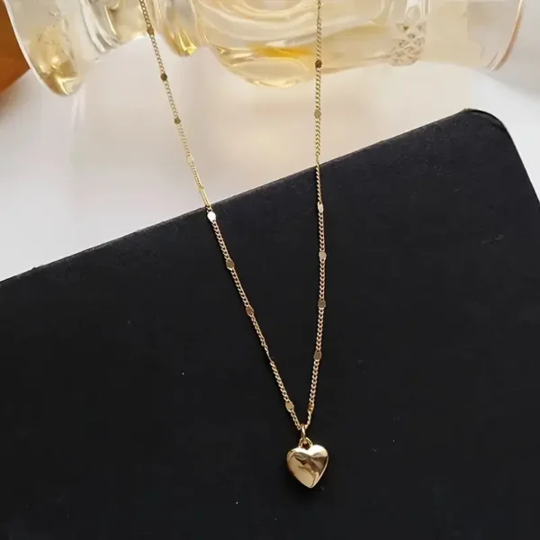 A Delicate Heart-shaped Pendant Necklace, Perfect For Casual Wear Or As A Gift - Image 4