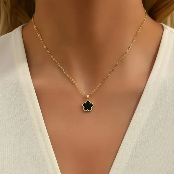 Simple Stylish Five Petal Flower Copper Necklace For Women Dating Birthday Gift
